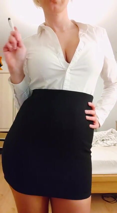 i bet the guys in my office don't even know i have perky naturals like this. hope they dont check reddit