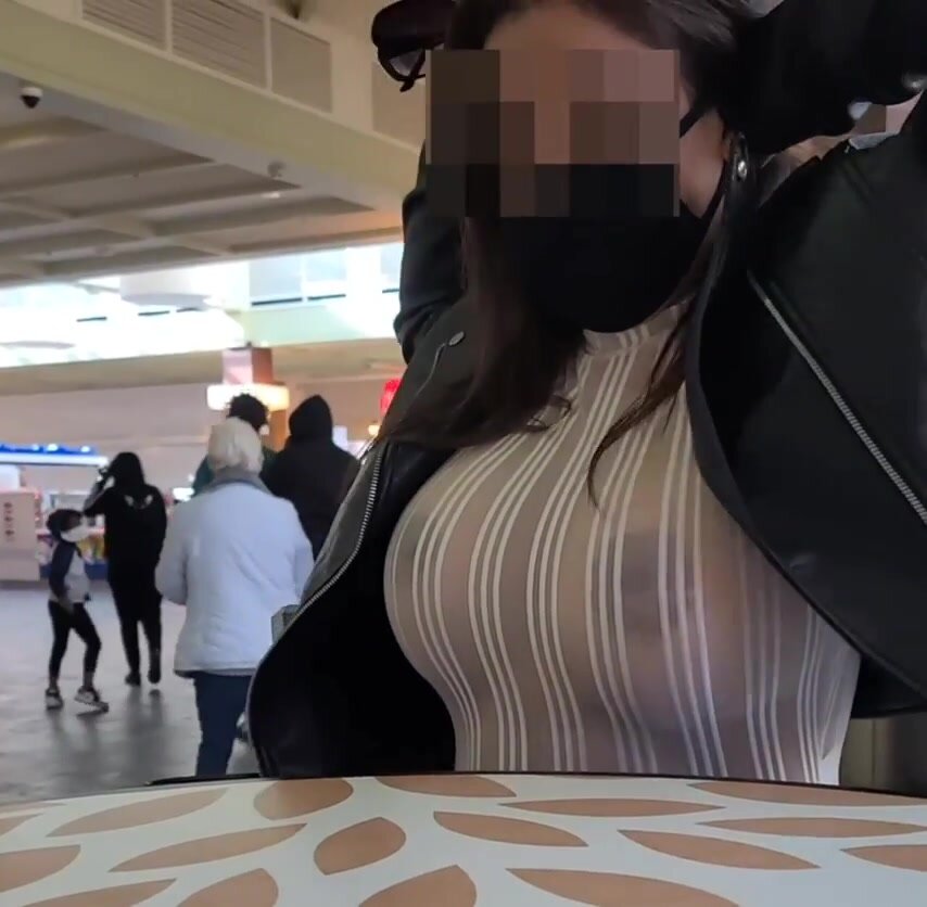 I'm enjoying the food court