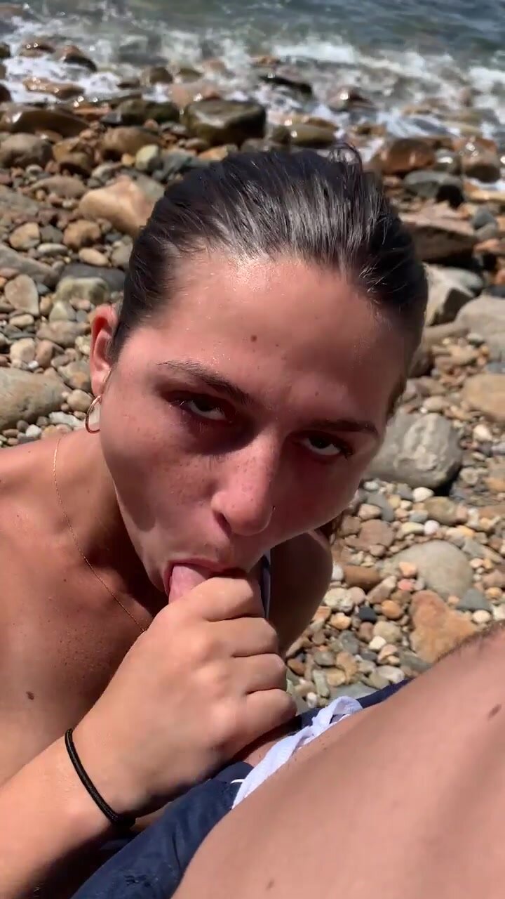 Training my throat on the beach