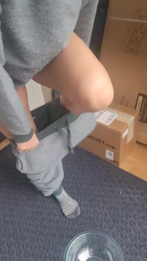 Don't understand, spray of her pee and I'm hard.