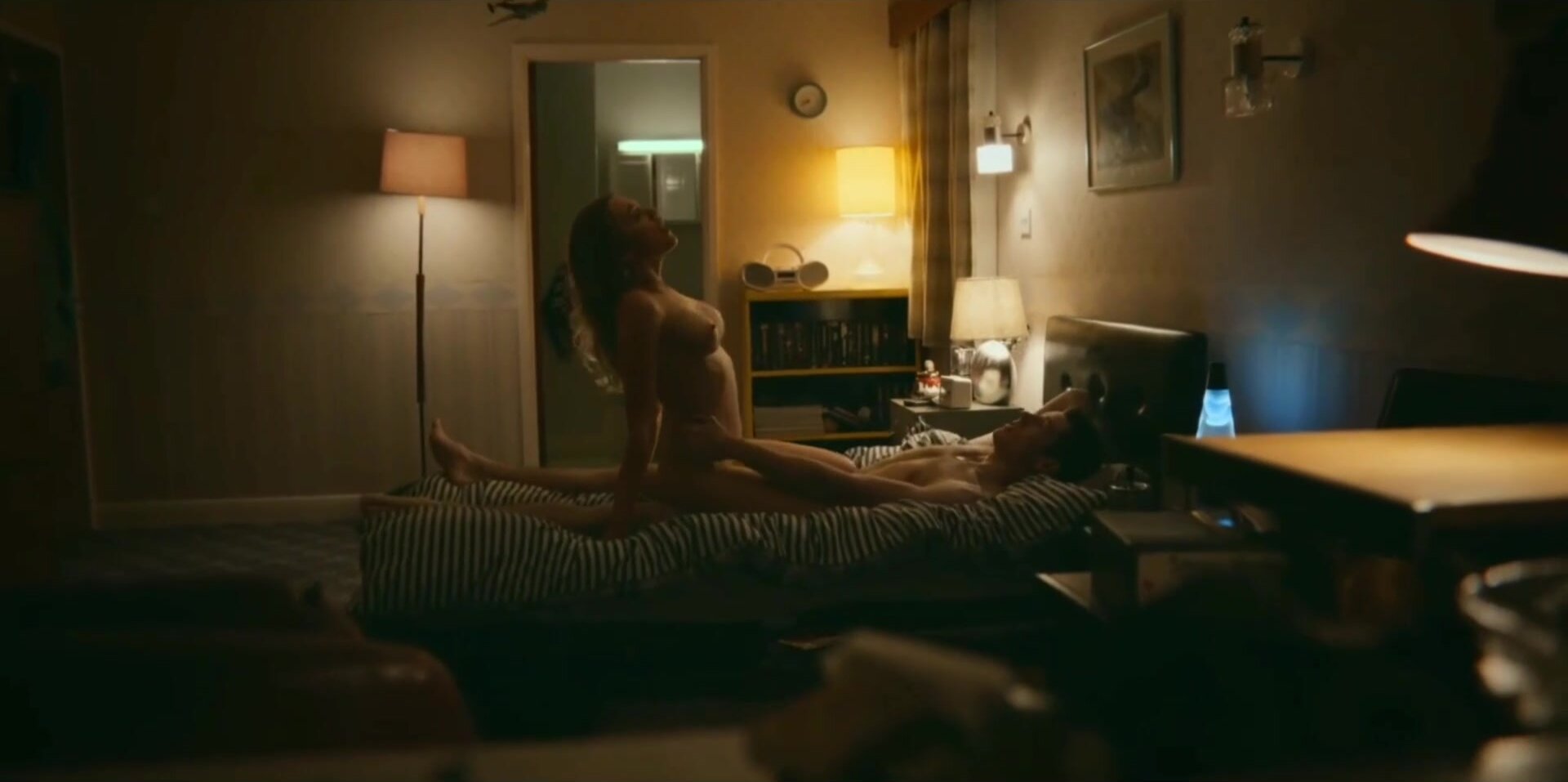 Aimee Lou Wood - Sex Education