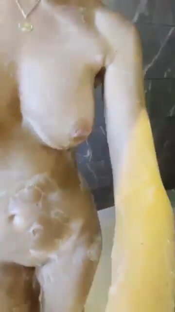 Any love for medium sized boobs?