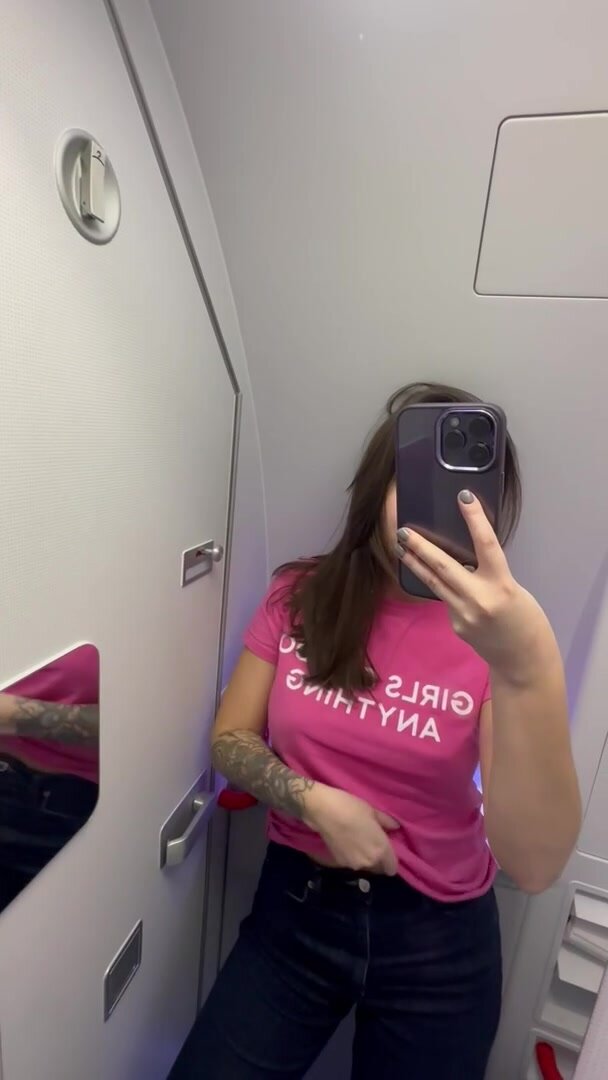 Wanna be my fuck friend?