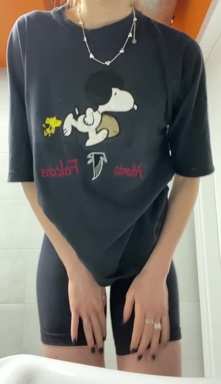 you don't know how petite i am with my clothes on