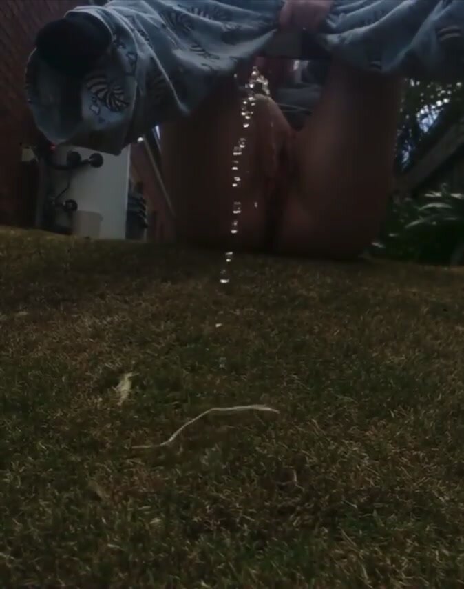 Naughty outside pee